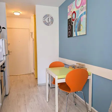 Διαμέρισμα Cosy Avec Parking Au Centre De