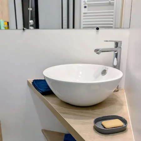Διαμέρισμα Cosy Avec Parking Au Centre De *